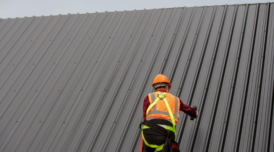 Professional Flat Roofing Installation in Woonsocket, SD